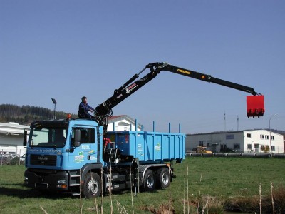 jonsered-1020-auf-krancontainer